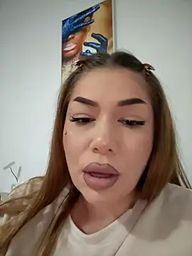 Snapshot of Ella_sweety chatting on 07-11-26, 08:00 Ella sweety online show from 07-11-26, 08:00