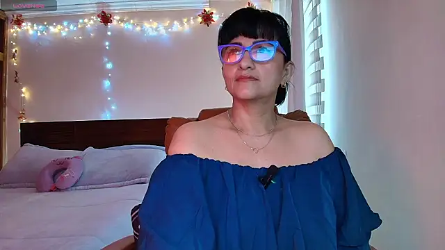 ISABEEL SOFIA01 online show from 02-28-26, 12:50