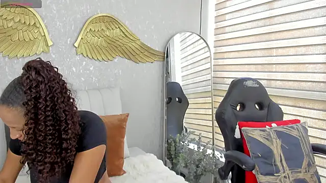 EmmaFerrary online show from 04-16-26, 07:14