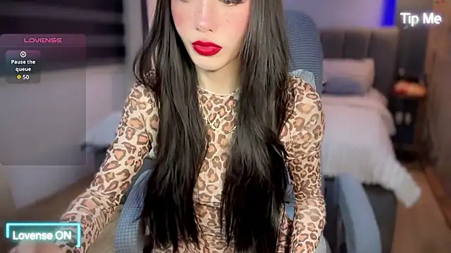 UrdreamTSgirl online show from 02-01-26, 12:37