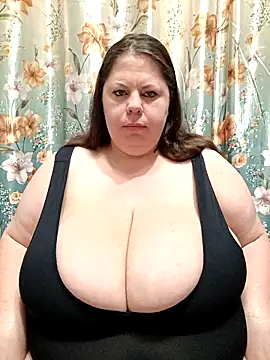 Snapshot of Ginabig chatting on 04-07-26, 02:56 Ginabig online show from 04-07-26, 02:56