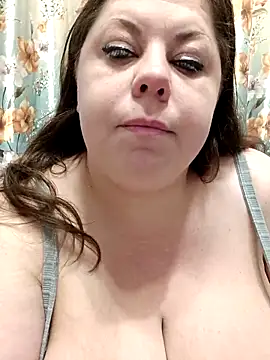 Snapshot of Ginabig chatting on 04-13-26, 03:01 Ginabig online show from 04-13-26, 03:01