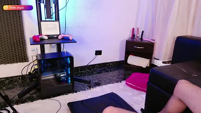 lilithandpaul online show from 07-10-26, 07:05