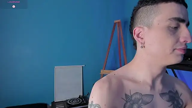 syd onfire online show from 11-21-25, 07:01