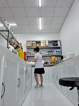 HinaLovely online show from 04-15-26, 03:24