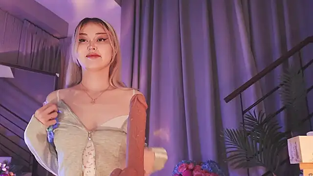 hyun chia online show from 09-13-25, 08:19