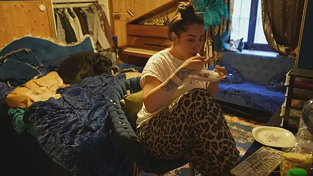 VanessaDoyle online show from 03-15-26, 04:46