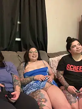 Snapshot of drizzypeach602 chatting on 03-21-26, 08:19 drizzypeach602 online show from 03-21-26, 08:19