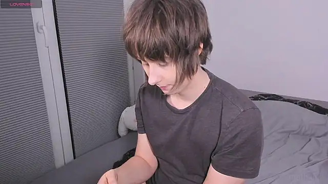 mothkink online show from 07-16-26, 07:42