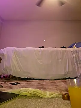 oliviaprettypussy online show from 04-26-26, 01:36