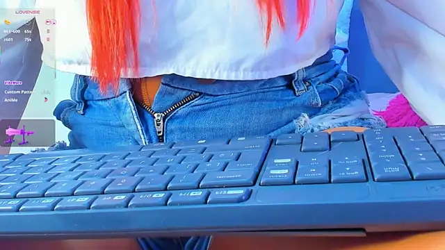 Pantyhose queen online show from 03-17-26, 12:48