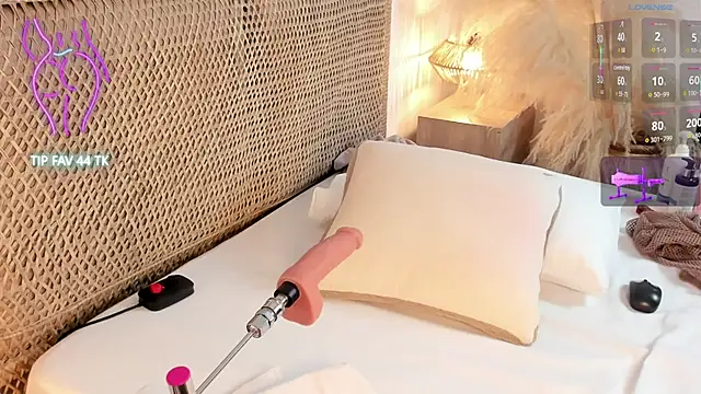 cloe 25 online show from 11-05-25, 03:06