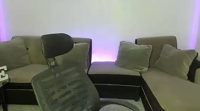 Snapshot of transbigcummer chatting on 02-25-25, 03:09 transbigcummer online show from 02-25-25, 03:09