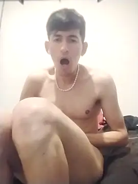 Snapshot of BIG___BEN chatting on 01-20-25, 01:42 BIG BEN online show from 01-20-25, 01:42