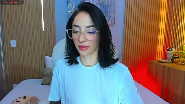 Snapshot of barbie_scoth_ chatting on 06-17-26, 08:10 barbie scoth online show from 06-17-26, 08:10