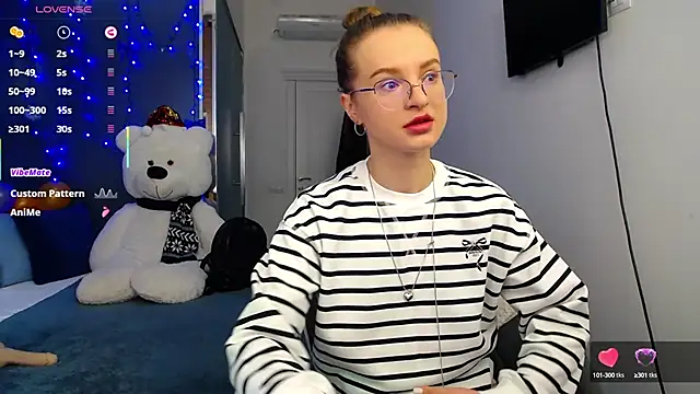 Snapshot of KateJonson chatting on 03-12-25, 08:19 KateJonson online show from 03-12-25, 08:19