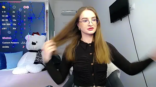 Snapshot of KateJonson chatting on 03-23-25, 07:42 KateJonson online show from 03-23-25, 07:42