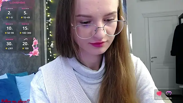 Snapshot of KateJonson chatting on 10-07-25, 06:32 KateJonson online show from 10-07-25, 06:32