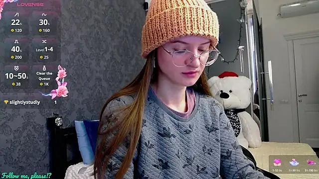 Snapshot of KateJonson chatting on 10-17-25, 06:38 KateJonson online show from 10-17-25, 06:38