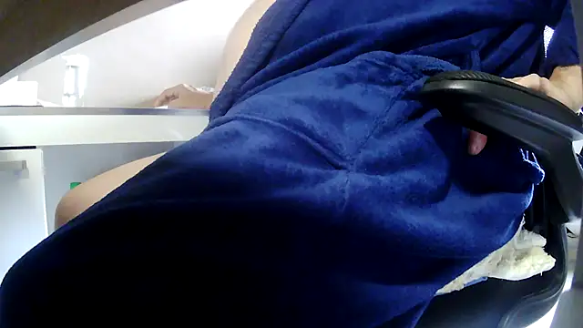 suedel65 online show from 05-13-26, 04:04