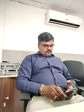 Desi Londa 143 online show from 03-24-26, 09:03