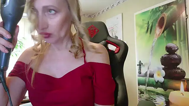 Snapshot of HotLana69 chatting on 05-22-26, 04:45 HotLana69 online show from 05-22-26, 04:45