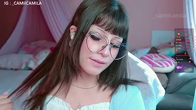 Snapshot of Renooh chatting on 04-06-26, 01:56 Renooh online show from 04-06-26, 01:56