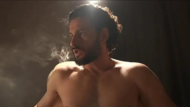 Keen   Luckystrike online show from 03-25-26, 08:31