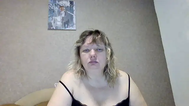 Snapshot of Lusi-777 chatting on 12-23-25, 08:45 Lusi-777 online show from 12-23-25, 08:45
