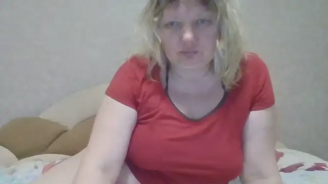 Snapshot of Lusi-777 chatting on 01-05-26, 05:27 Lusi-777 online show from 01-05-26, 05:27