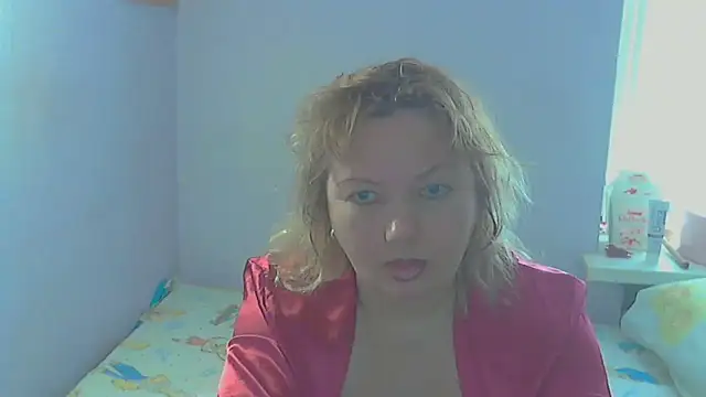 Snapshot of Lusi-777 chatting on 04-06-26, 09:21 Lusi-777 online show from 04-06-26, 09:21