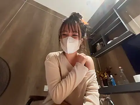 Onee-Chew online show from 07-30-26, 01:21