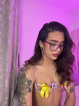 Samantha Bernardo online show from 03-27-26, 03:45