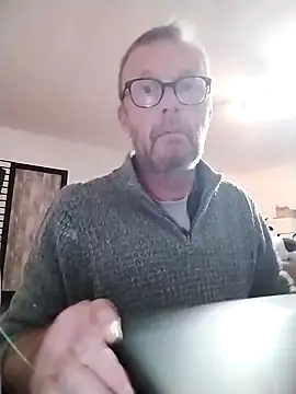 Snapshot of kempsilk chatting on 01-14-26, 07:19 kempsilk online show from 01-14-26, 07:19