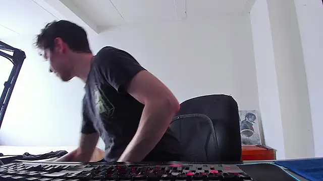 Headhunterdz online show from 03-01-26, 09:39