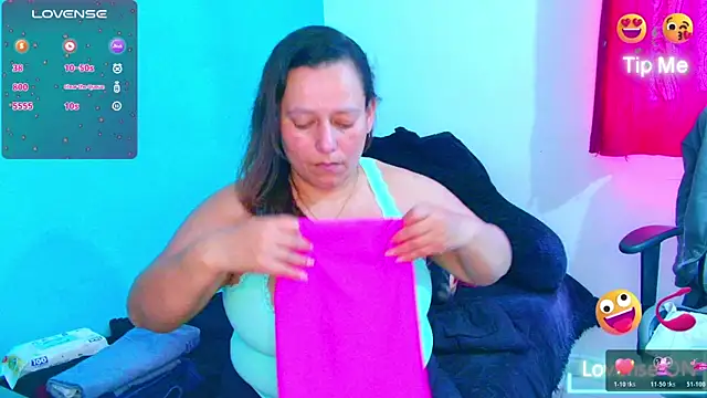 Diana Lozano online show from 05-10-26, 01:16