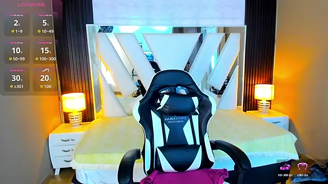 Linda4Petite online show from 11-17-25, 05:41