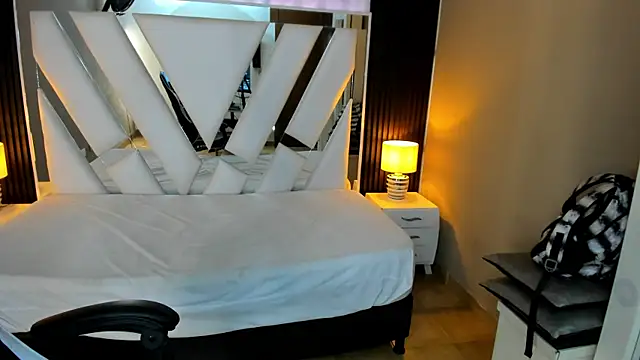 Linda4Petite online show from 02-08-26, 01:14