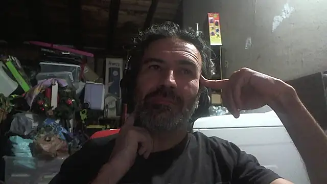 Snapshot of Anarchy_Burger chatting on 07-07-26, 01:26 Anarchy Burger online show from 07-07-26, 01:26