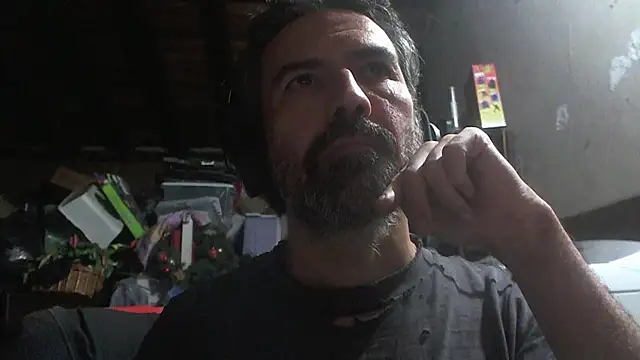 Snapshot of Anarchy_Burger chatting on 07-18-26, 11:36 Anarchy Burger online show from 07-18-26, 11:36