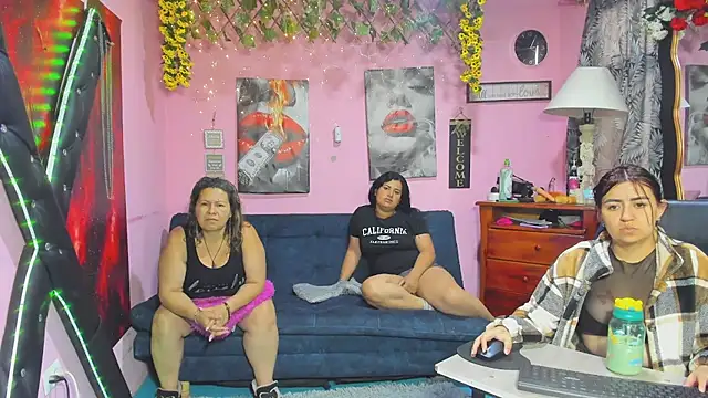 lesbiancuple online show from 04-09-26, 11:59
