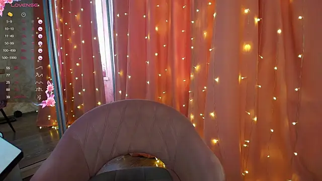 Snapshot of Mia_Bows chatting on 07-19-26, 03:10 Mia Bows online show from 07-19-26, 03:10