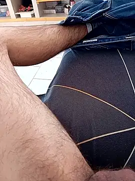 mickzizi online show from 04-08-26, 09:42