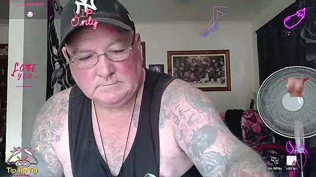 Snapshot of HOTANAL chatting on 05-02-26, 02:27 HOTANAL online show from 05-02-26, 02:27