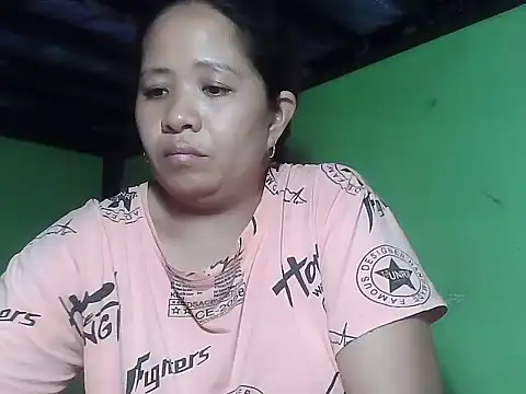 Snapshot of sweetlady_pinay chatting on 04-18-26, 12:58 sweetlady pinay online show from 04-18-26, 12:58