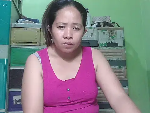 Snapshot of sweetlady_pinay chatting on 04-26-26, 12:08 sweetlady pinay online show from 04-26-26, 12:08