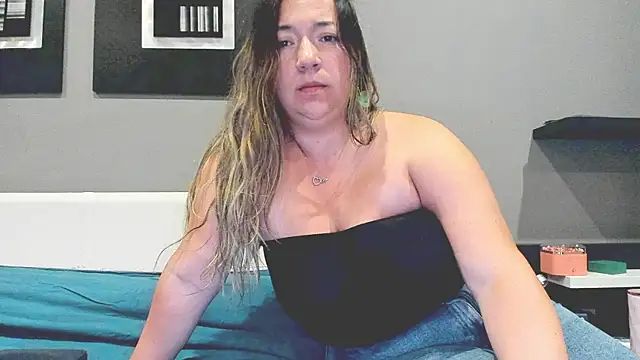 isabella rossse online show from 04-12-26, 06:46