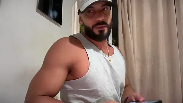 Snapshot of romeolovedark chatting on 03-22-26, 03:21 romeolovedark online show from 03-22-26, 03:21
