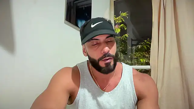 Snapshot of romeolovedark chatting on 04-12-26, 04:06 romeolovedark online show from 04-12-26, 04:06
