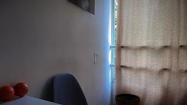 Snapshot of romeolovedark chatting on 05-18-26, 04:02 romeolovedark online show from 05-18-26, 04:02